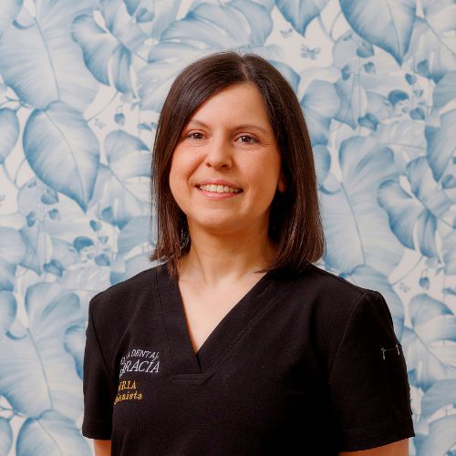 Nuria Bravo - Higienista Dental - Clínica Dental Parracía